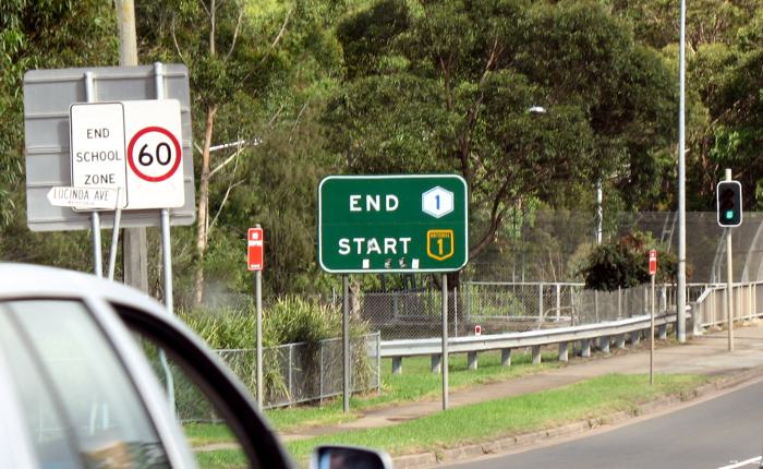 Transition from local route to national route on Highway 1 in Wahroonga (Sydney)