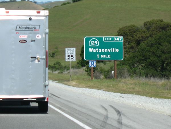 Advance exit sign for California 129 on US 101 in San Benito County