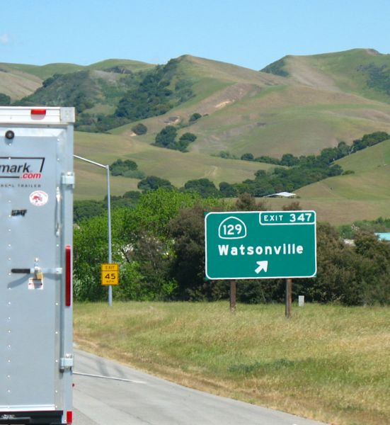 Exit sign for California 129 on US 101 in San Benito County