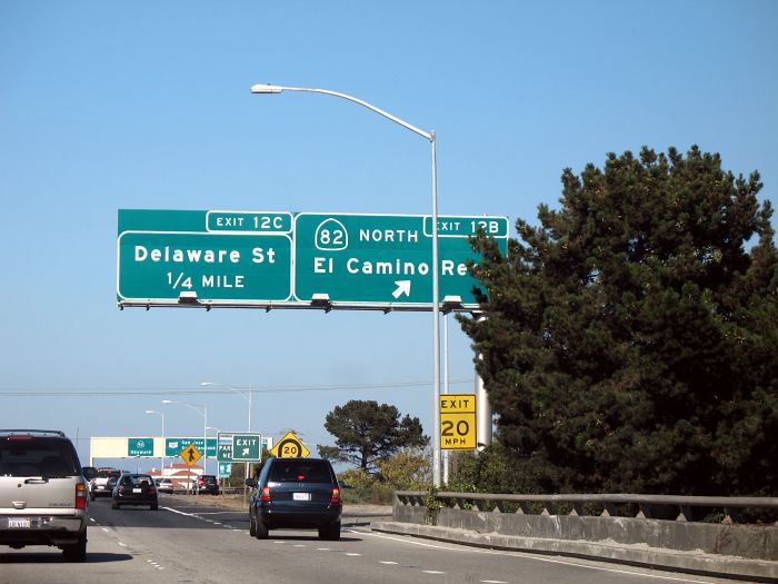 California 82 exit from eastbound California 92 in San Mateo