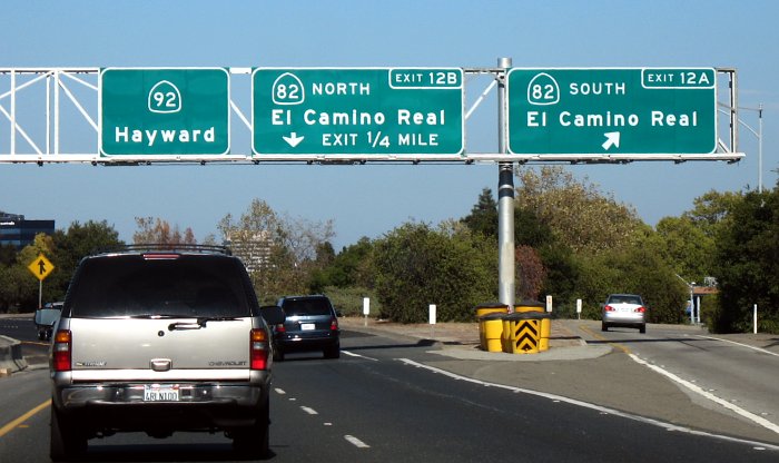 Beginning of cloverleaf exit for California 82 from California 92 in San Mateo