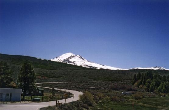 Conway Summit on US 395 in Mono County, California (west view)