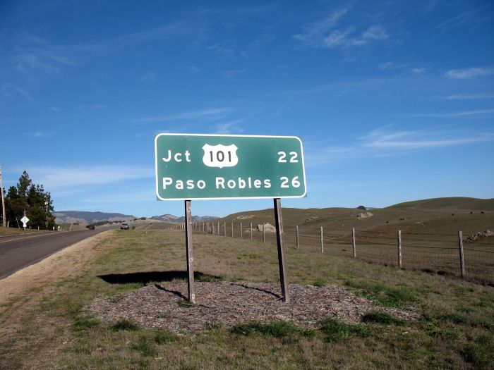Destinations for California 46 eastbound from its western endpoint in San Luis Obispo County