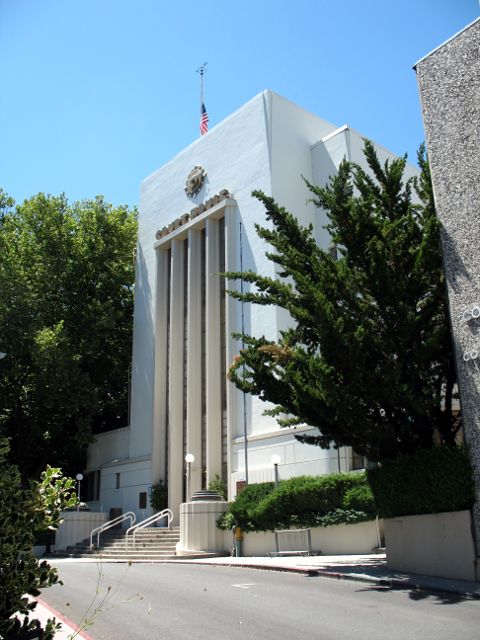 The Art Moderne courthouse in Nevada City, California