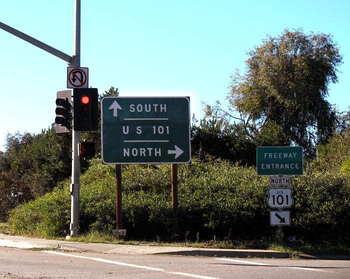 Text-only sign for US 101 at freeway entrance in Salinas