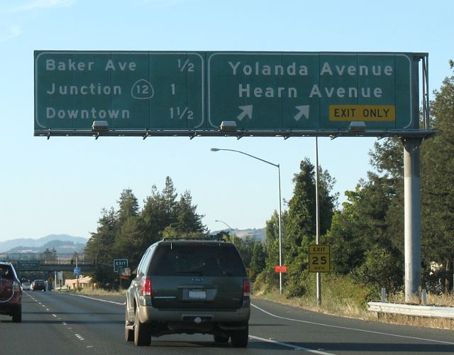 Destinations and exit sign on US 101 northbound in Santa Rosa, California