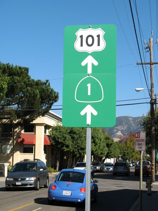 Big arrows used on US 101 and California 1 trailblazers in downtown San Luis Obispo