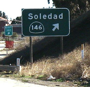 California 146 exit from US 101 in Soledad (southbound, closeup)