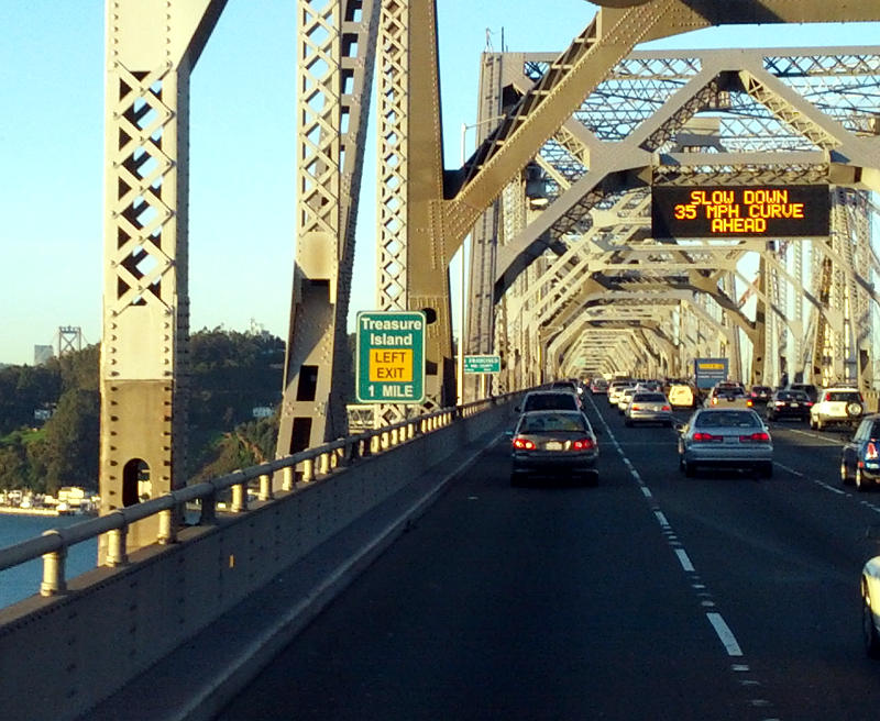 Advance sign for the Treasure Island exit from the Bay Bridge (2012)