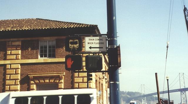 Trolley warning light for pedestrians in San Francisco