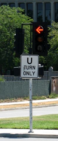 Red phase of Sacramento U-turn signal