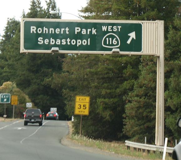 West California 116 exit from US 101 northbound in Cotati