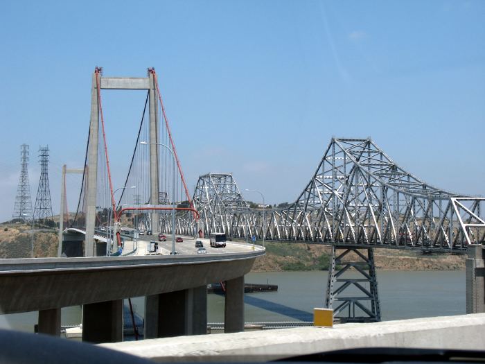 The remaining old and new Carquinez Bridges in 2009
