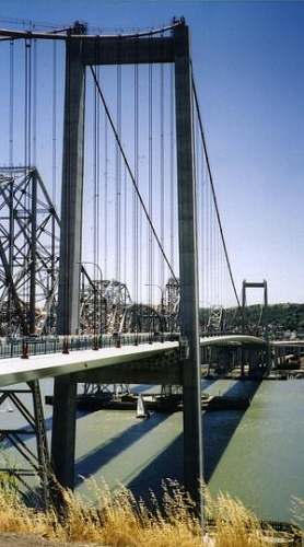 Zampa Bridge suspension towers