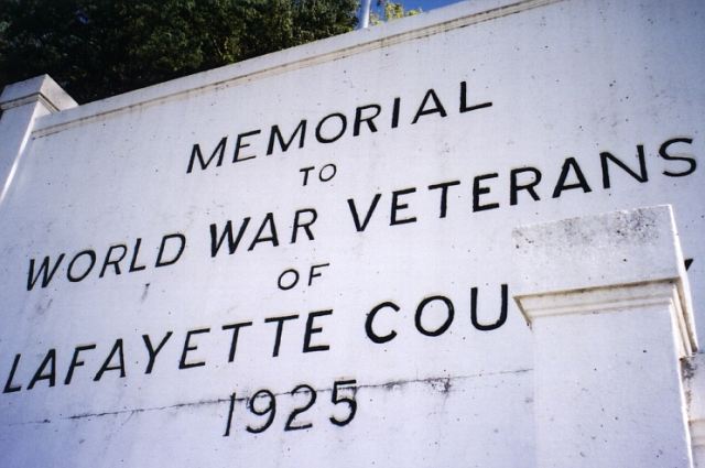 Lexington war memorial on Missouri River bluff