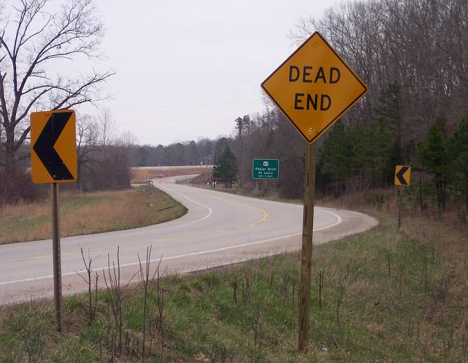 Large sign on a dead-end segment of former US 60 near Poplar Bluff, Mo.