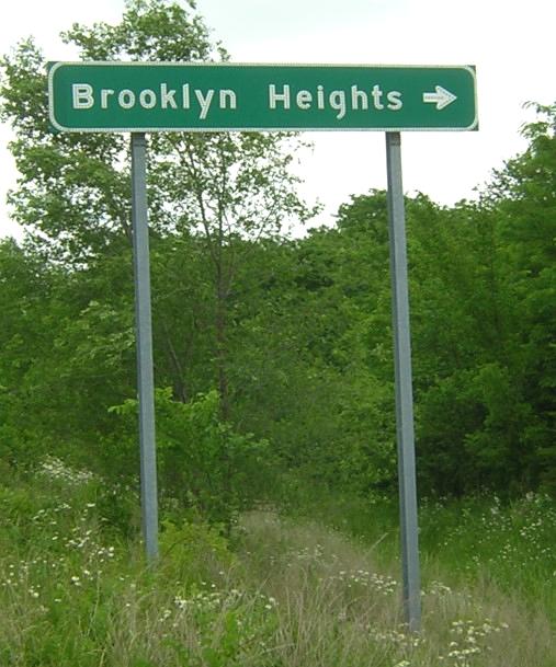 Destination sign for Brooklyn Heights at an exit from Missouri 171