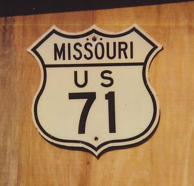 Reassurance marker for US 71 in Missouri