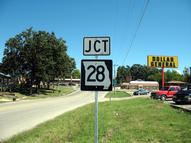 Closely-spaced numerals at a Missouri 28 junction in Dixon