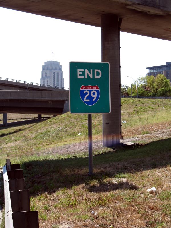 End of Interstate 29 marked on east side of Kansas City downtown freeway loop (2012)