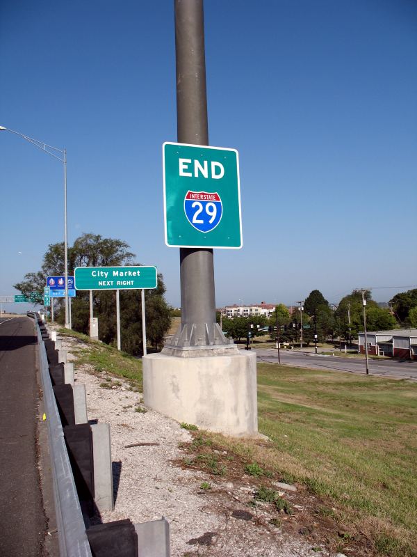 End of Interstate 29 marked on north side of Kansas City downtown freeway loop (2012)