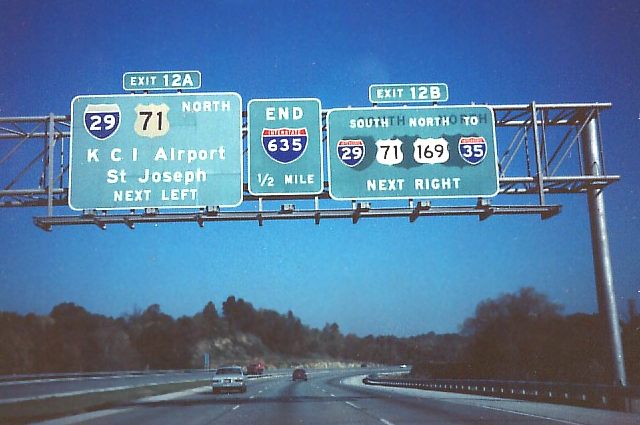 Exit sign at the end of Interstate 635 in Kansas City