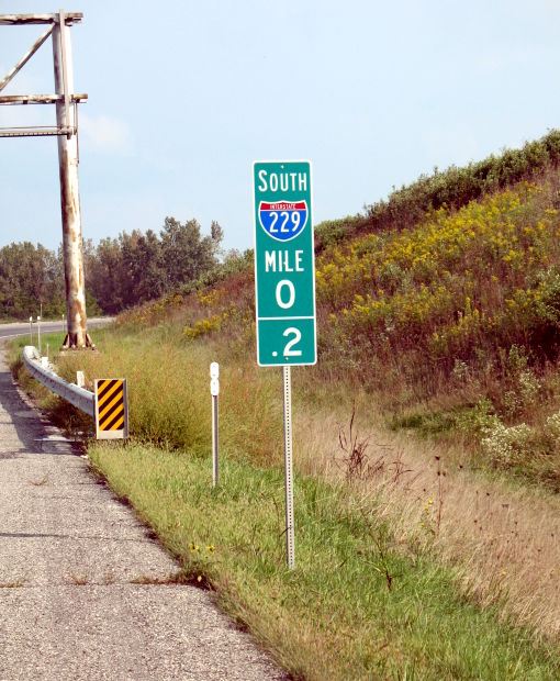 The 0.2-mile marker for southbound Interstate 229 in St.  Joseph