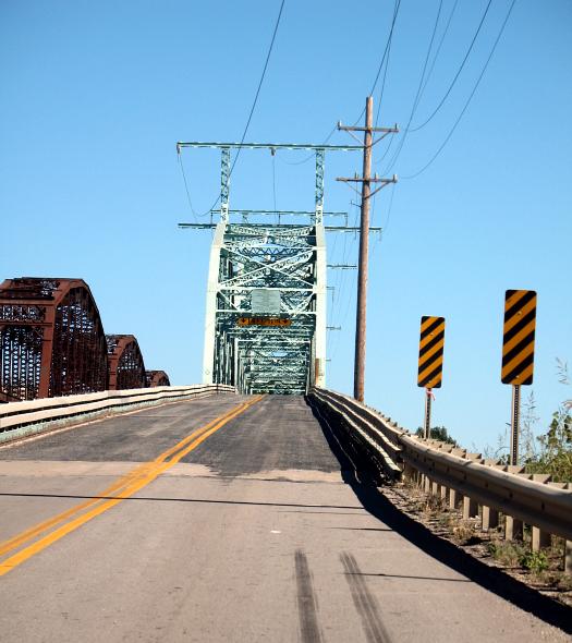 1920s highway bridge on Missouri 240 still in use (2007)