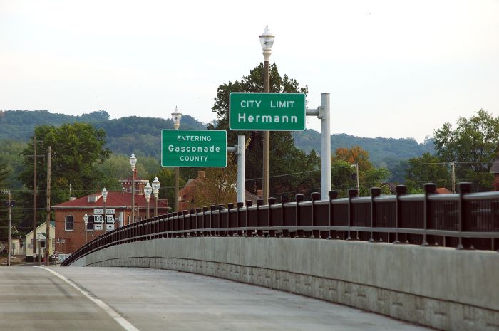 City limit and county line signs on Missouri 19 approaching Hermann