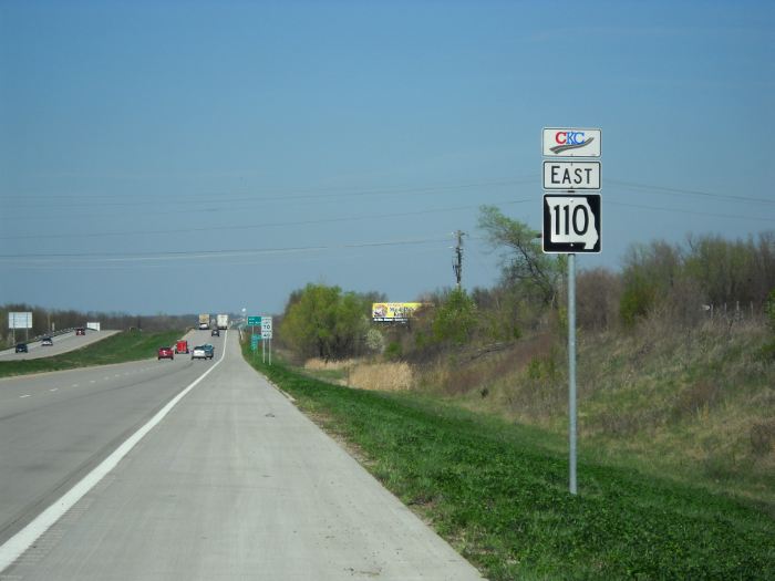 Interstate 35 as Missouri 110 in Kearney (2012)