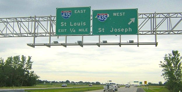 Interstate 435 at US 169 in Kansas City, Mo.