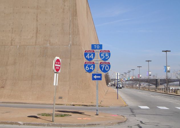 I-44, I-55, I-64, and I-70 trailblazers in St. Louis, Mo.