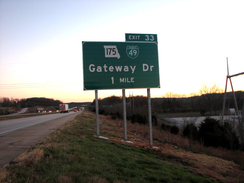 Exit for Business Loop 49 and Missouri 175 from Interstate 49