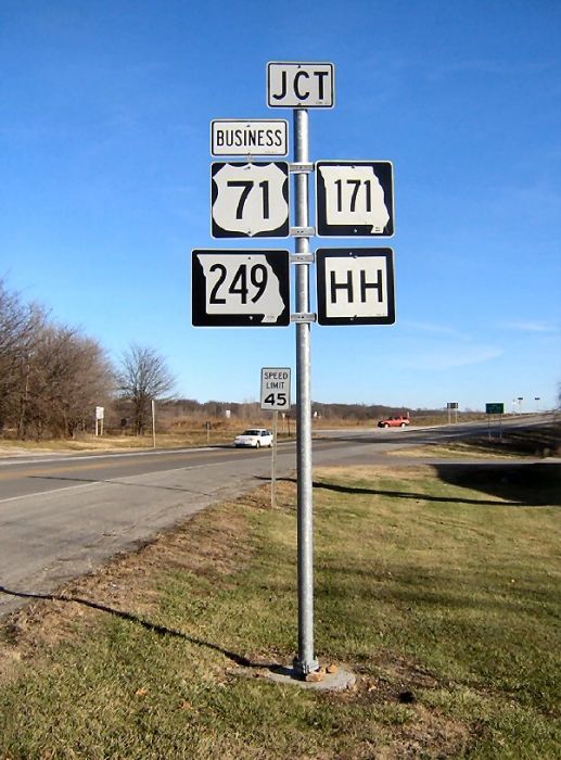 Junction of Business US 71 with other routes, including historic US 66 (not shown) in Carterville, Mo.