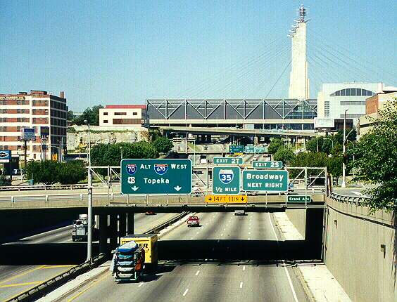 Kansas City downtown freeway loop, south side