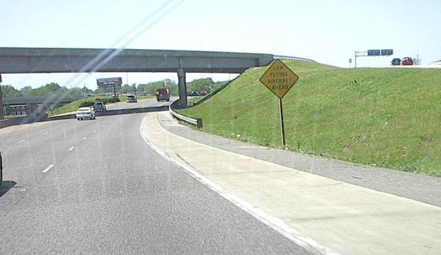 Low-flying aircraft warning in St. Louis County, Mo. (eastbound I-70)