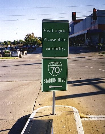 Green I-70 shield at the Columbia Mall (Columbia, Mo.)