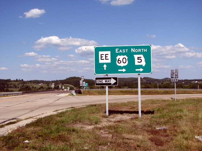 Route EE is shown along with US 60 and Missouri 5 in Mansfield