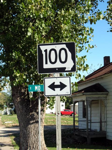 Marker for Missouri 100 in Chamois