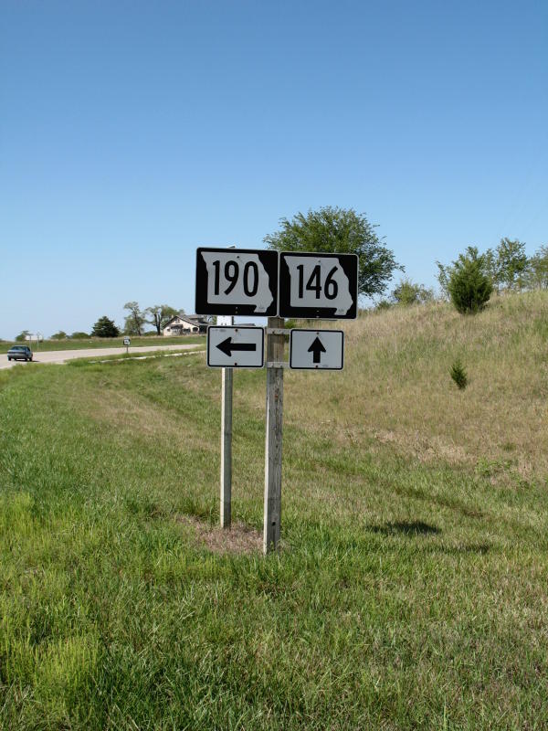 Missouri 190 at Missouri 146 in Grundy County