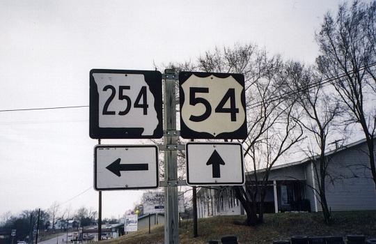 Missouri 254 at US 54 in Hermitage