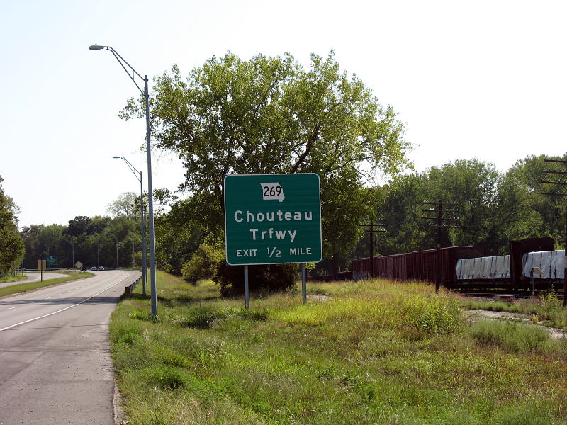 Exit sign for decommissioned Missouri 269 from Missouri 210 in North Kansas City