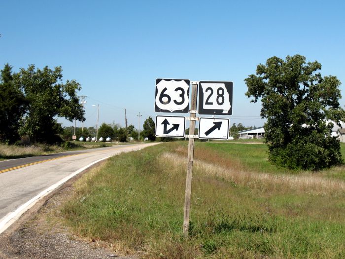 Missouri 28 at US 63 along with unmarked Spur 28