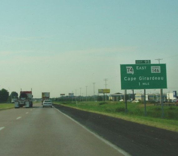 Illinois 146 marker on Interstate 55 exit sign at Cape Girardeau, Mo.