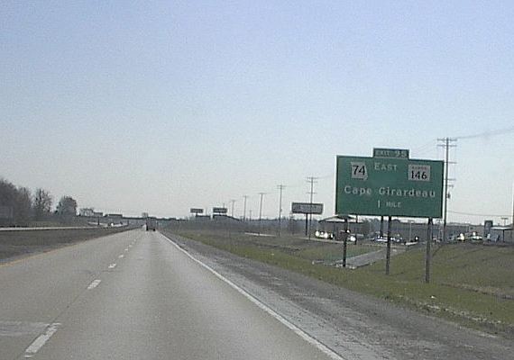 Illinois 146 marker on Interstate 55 exit sign at Cape Girardeau, Mo.