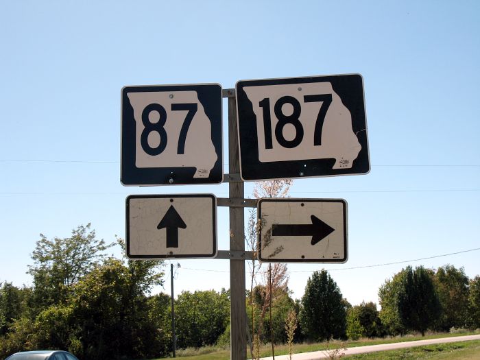 Missouri 187 at Missouri 87 in Howard County (at southbound Missouri 87)