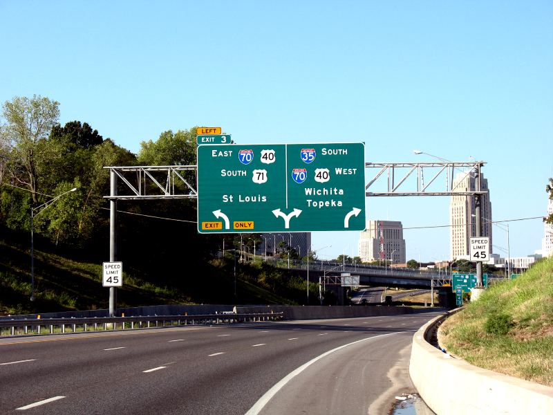 Northeast corner of the Kansas City freeway loop downtown on Interstates 29 adn 35