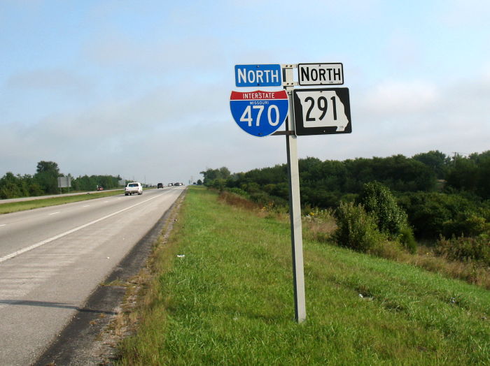 Interstate 470 and Missouri 291 are concurrent along the north-south segment of I-470