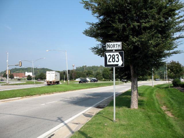 Beginning of northbound Missouri 283