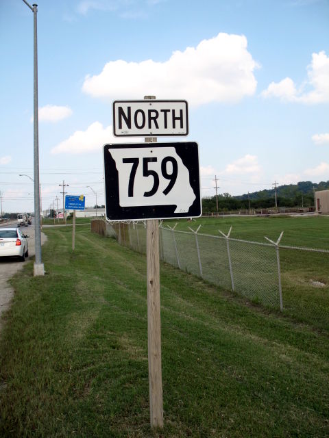 Marker for northbound Missouri 759 at the route's southern endpoint